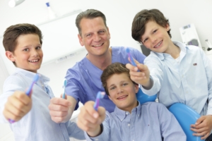 Kinderbehandlung - Zahnarztpraxis Markus Nordt